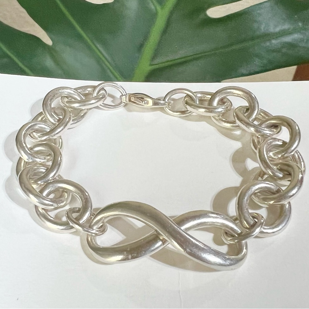 ❤️ Tiffany & Co. Infinity Chunky Links Bracelet